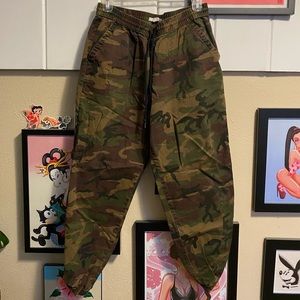 Women’s Vans Camo Cargo Pants